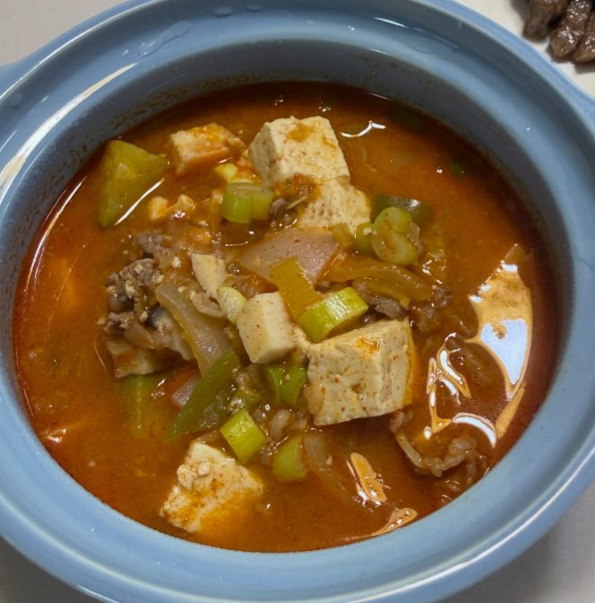 완성된 된장찌개